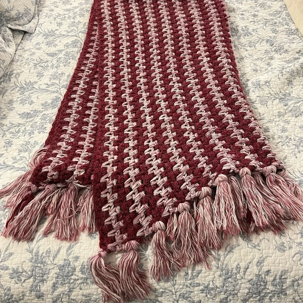 CROCHETED BLANKET BURGUNDY AND WHITE SOFT‎ HANDMADE